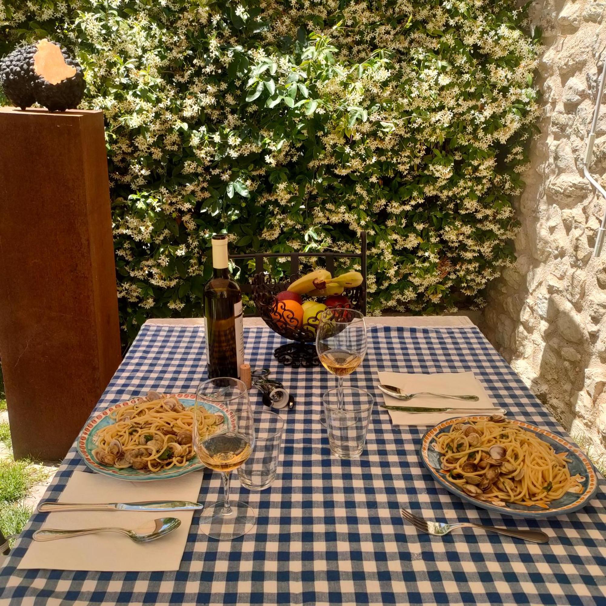 Apartamento Umbria Valnerina , Il Tartuffo, Near Spoleto Scheggino Habitación foto